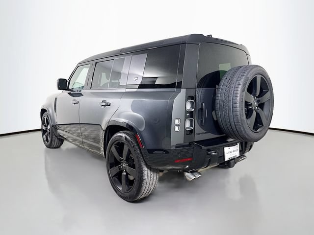 Certified 2024 Land Rover Defender 110 V8 AWD/4WD image 7