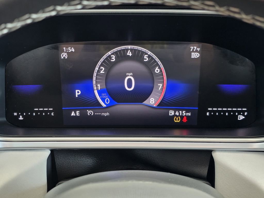 Used 2025 Volkswagen Taos SE FWD image 11