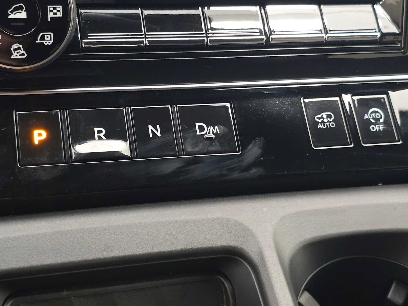 Used 2025 Nissan Armada PRO-4X AWD/4WD image 16
