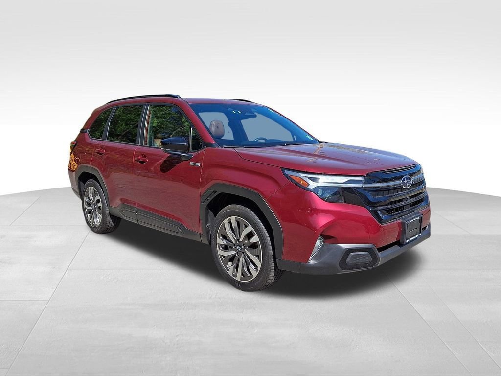 Used 2025 Subaru Forester Touring AWD/4WD image 1