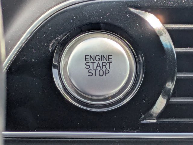 Used 2023 Genesis G70 2.0T AWD/4WD image 39