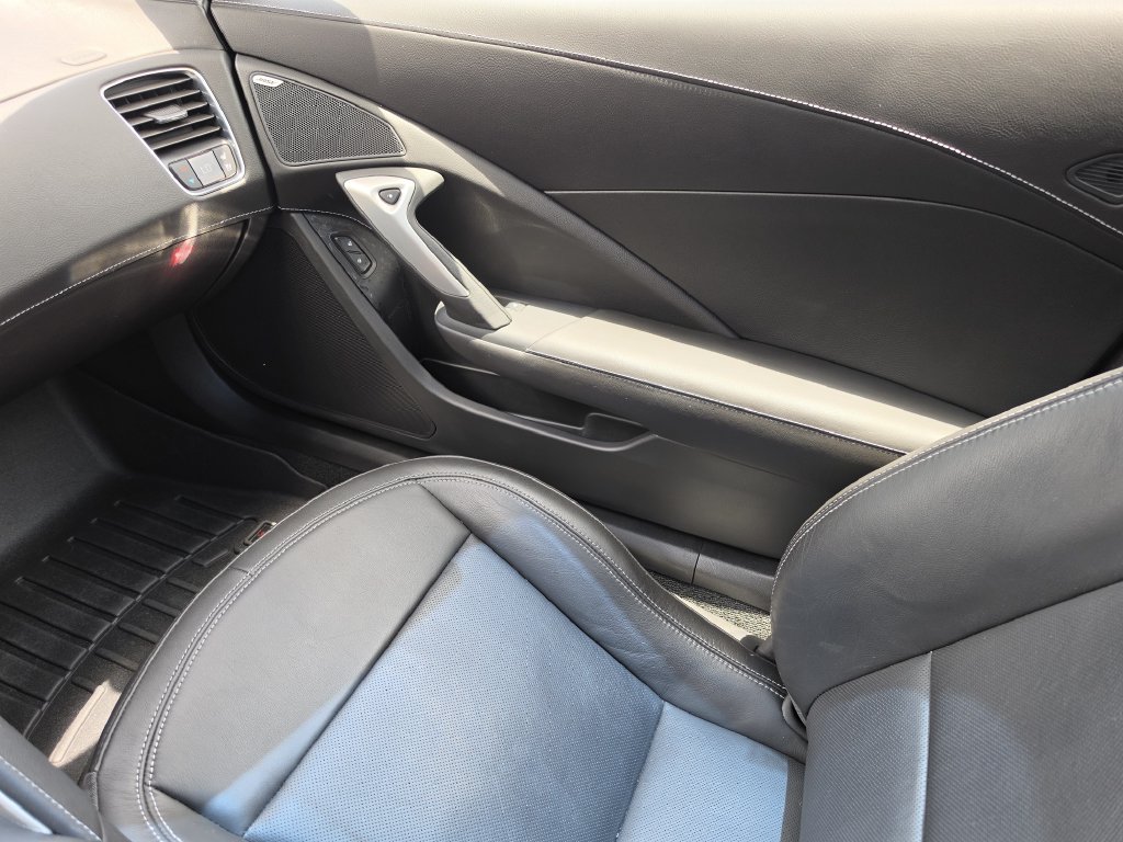 Used 2019 Chevrolet Corvette Grand Sport RWD image 15