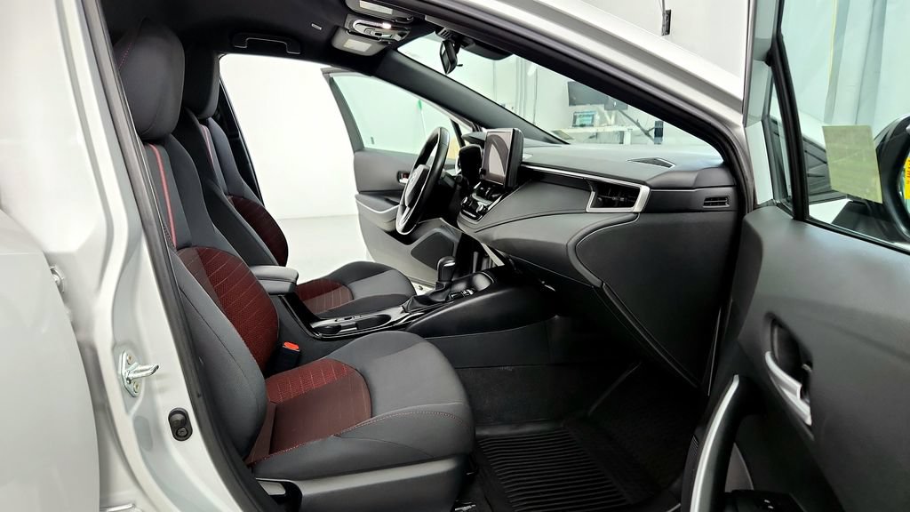 Certified 2024 Toyota Corolla SE FWD image 17