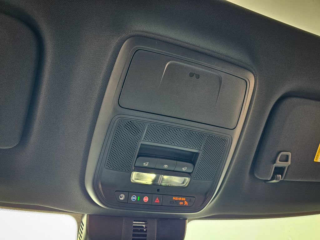 New 2026 GMC Acadia AT4 image 31