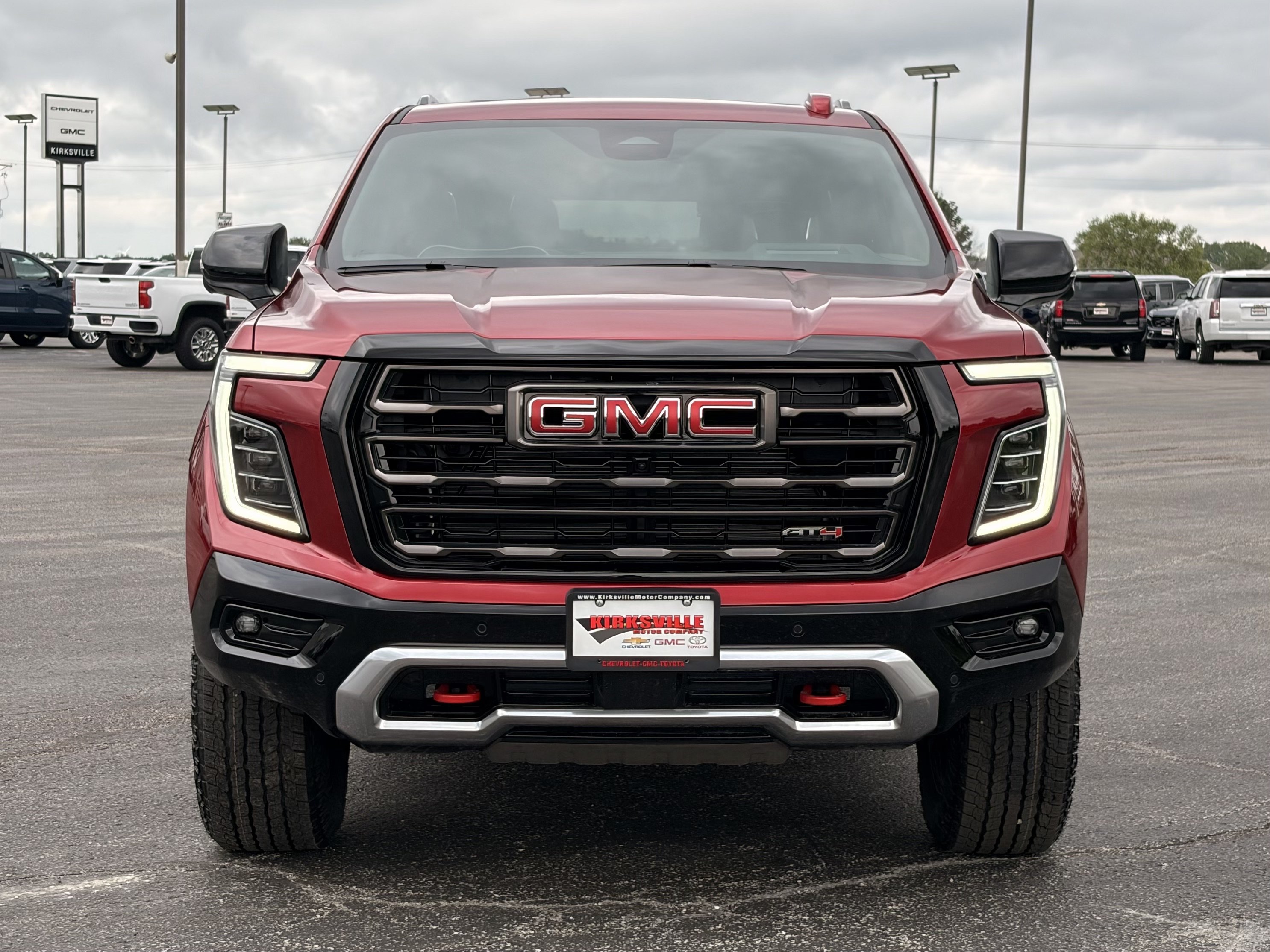 New 2026 GMC Yukon AT4 Ultimate w/ LPO, Floor Liner Package AWD/4WD image 10