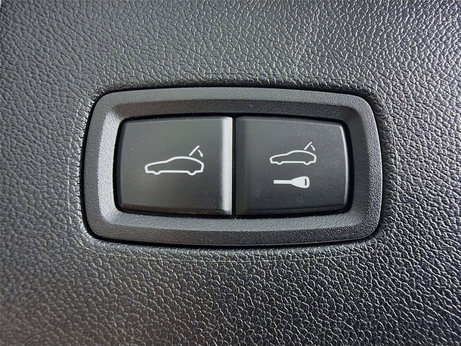 Used 2022 Porsche Cayenne Turbo AWD/4WD image 24