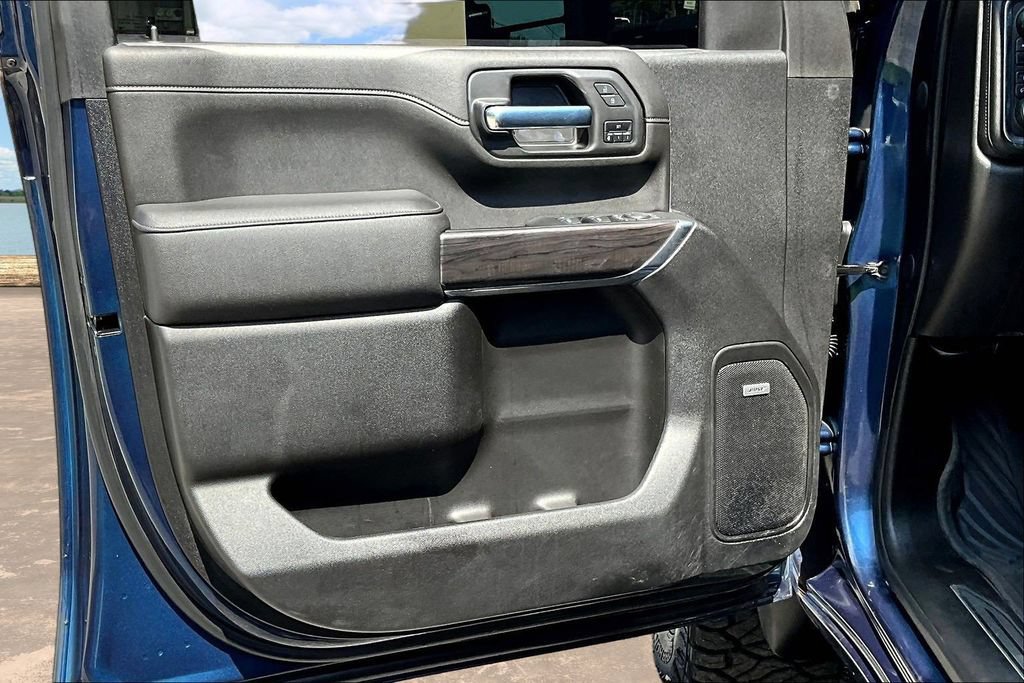 Used 2023 Chevrolet Silverado 3500 LTZ AWD/4WD image 23