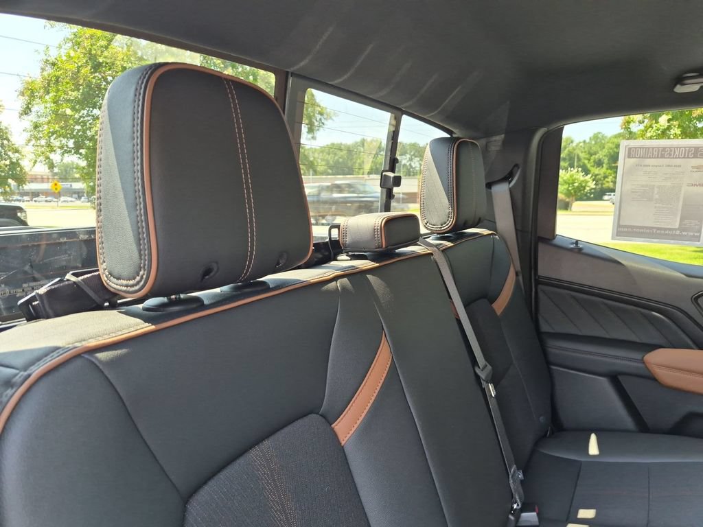 Used 2026 GMC Canyon AT4 AWD/4WD image 27