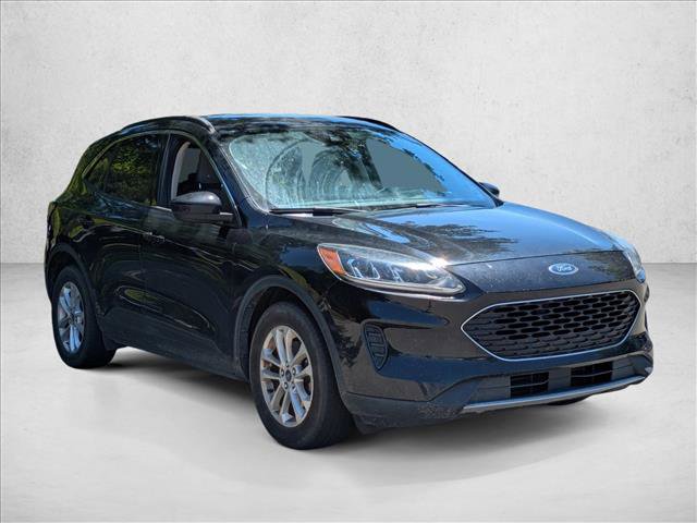 Used 2020 Ford Escape SE FWD image 3