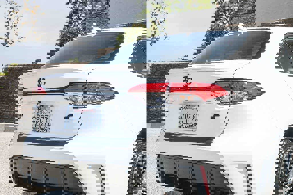 Used 2025 Toyota Corolla SE image 6