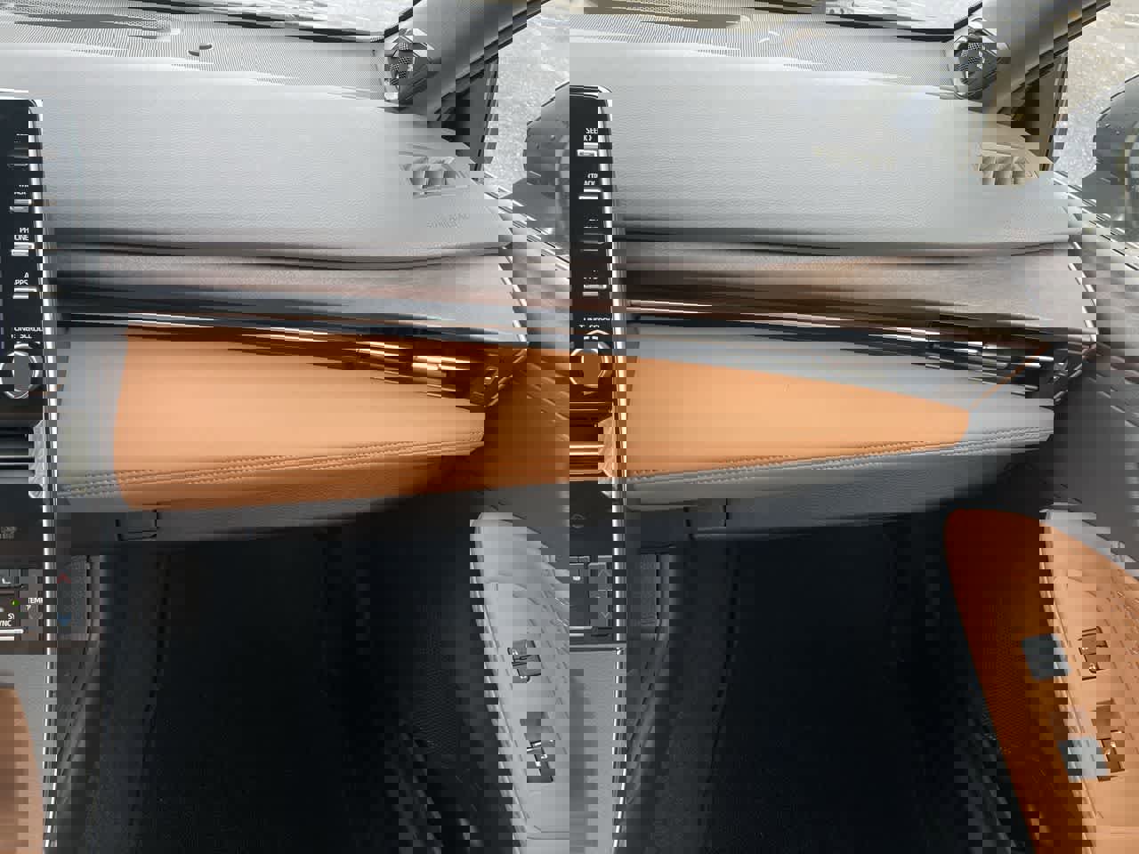 Used 2022 Toyota Avalon Limited w/ Advanced Safety Package image 16