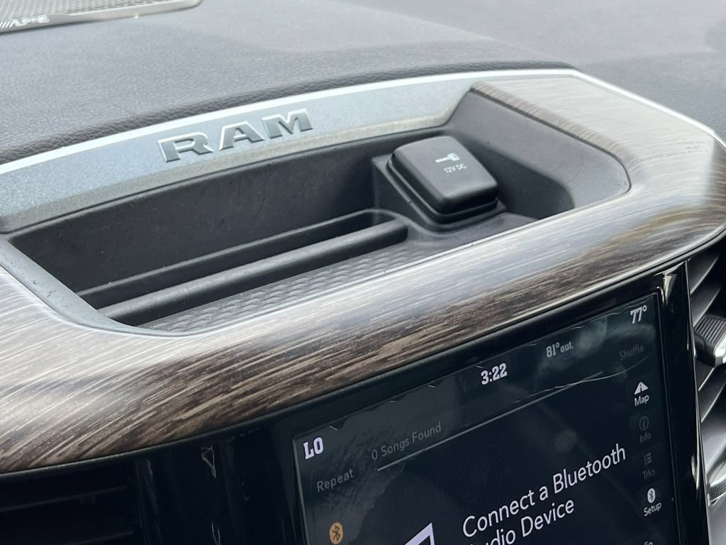 Used 2019 RAM 1500 Laramie AWD/4WD image 27