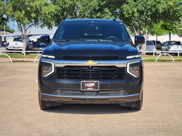 Used 2025 Chevrolet Suburban LS RWD image 9