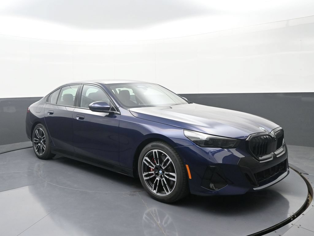 New 2026 BMW 540i xDrive w/ Executive Package AWD/4WD image 3