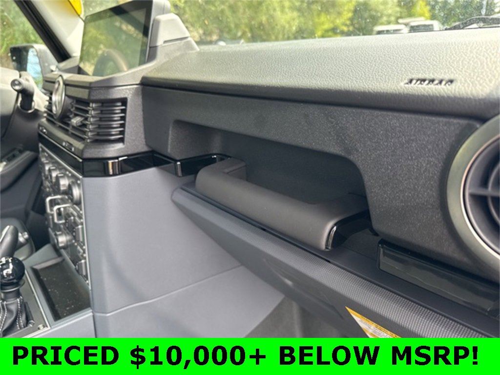 Used 2024 INEOS Grenadier Fieldmaster Edition image 39