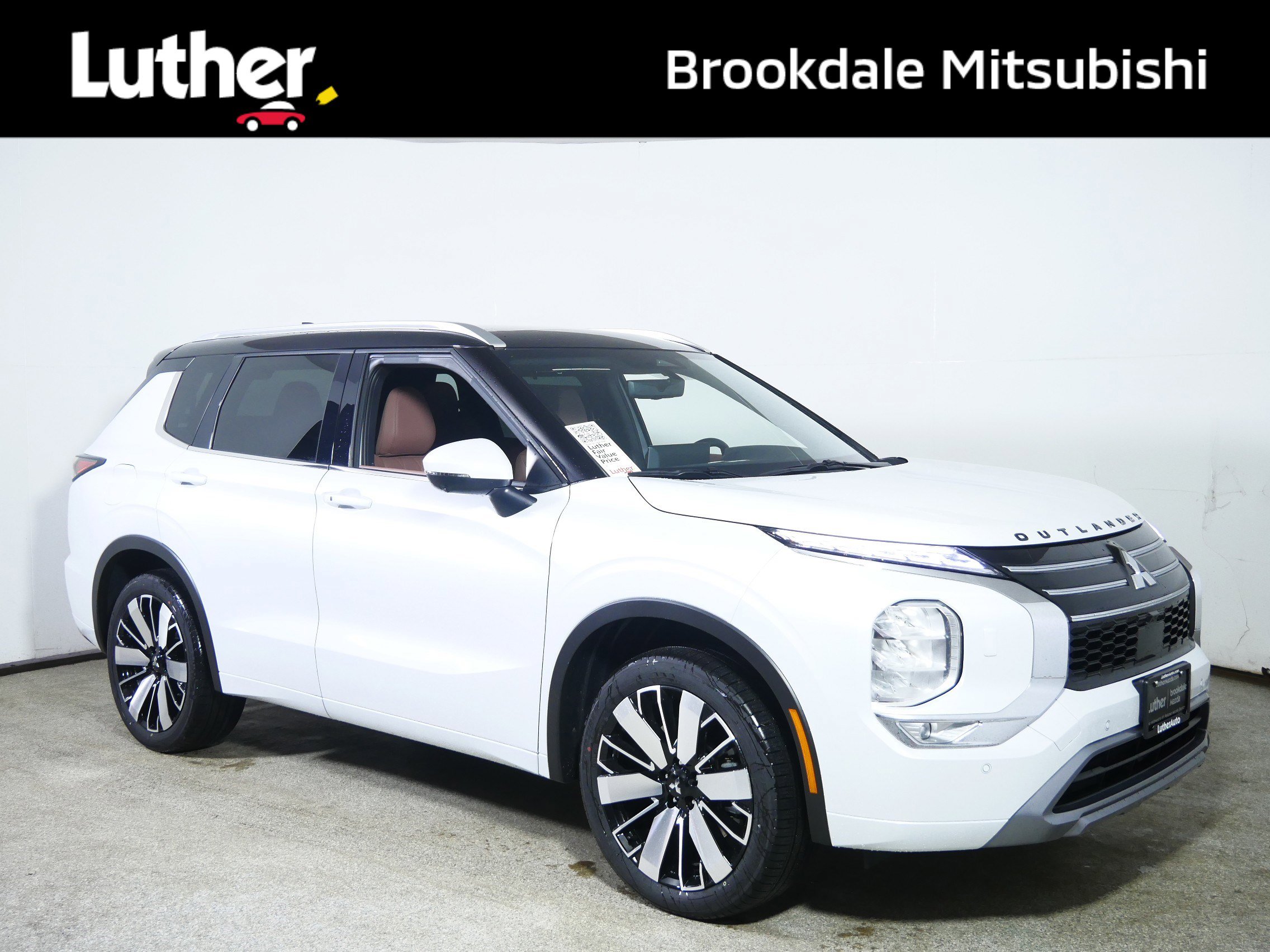 New 2025 Mitsubishi Outlander SEL