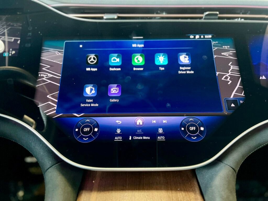 Used 2023 Mercedes-Benz EQS 580 4MATIC Sedan image 33