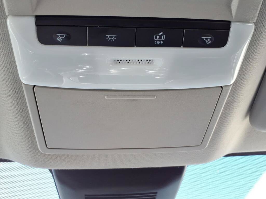 Used 2024 Nissan Sentra SV FWD image 19