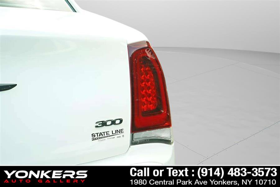 Used 2021 Chrysler 300 Touring L image 26