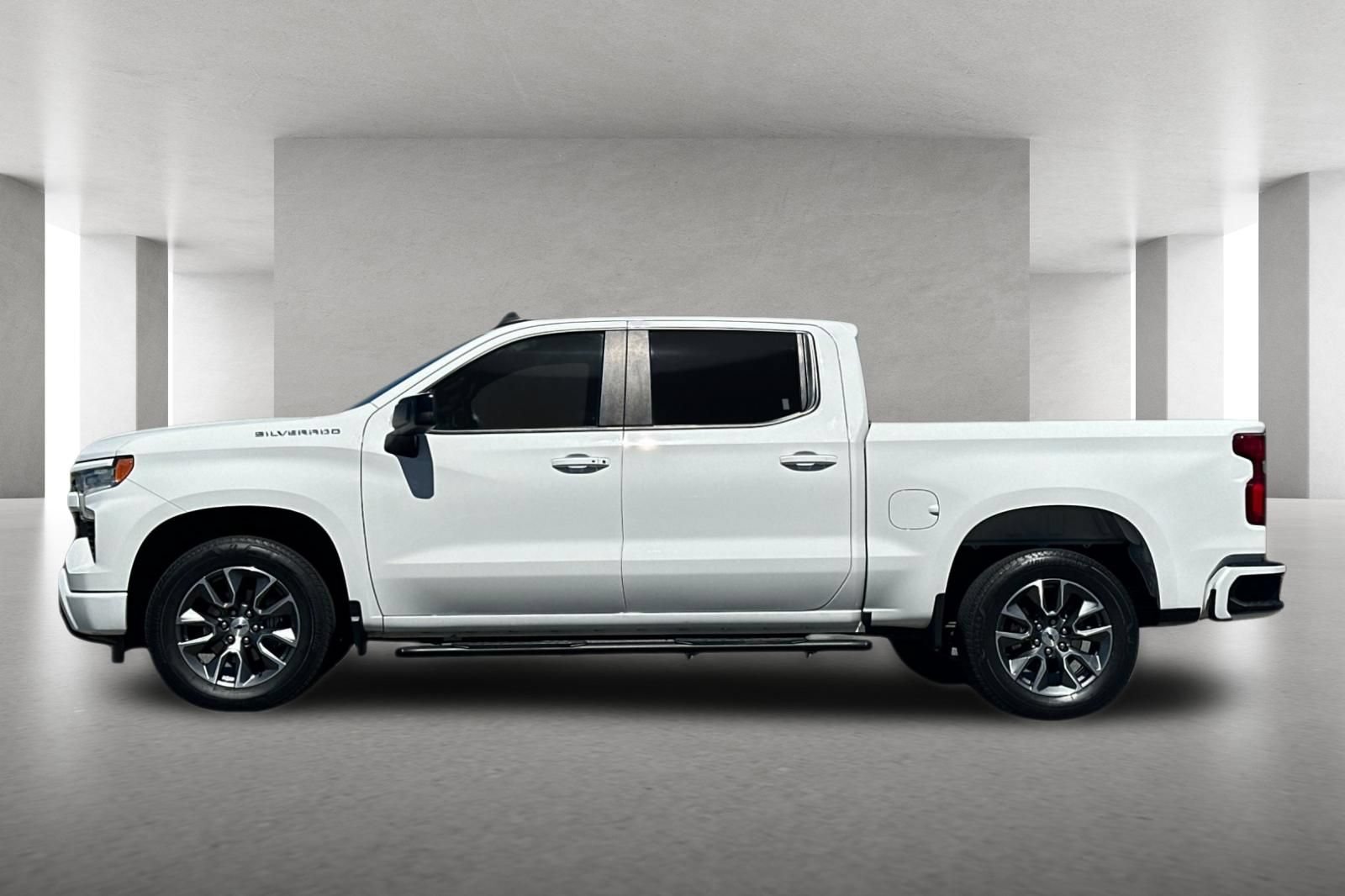 Used 2023 Chevrolet Silverado 1500 RST RWD image 7