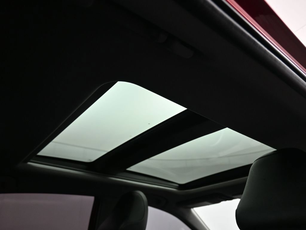 Used 2023 Toyota Camry XSE w/ Navigation Package image 39