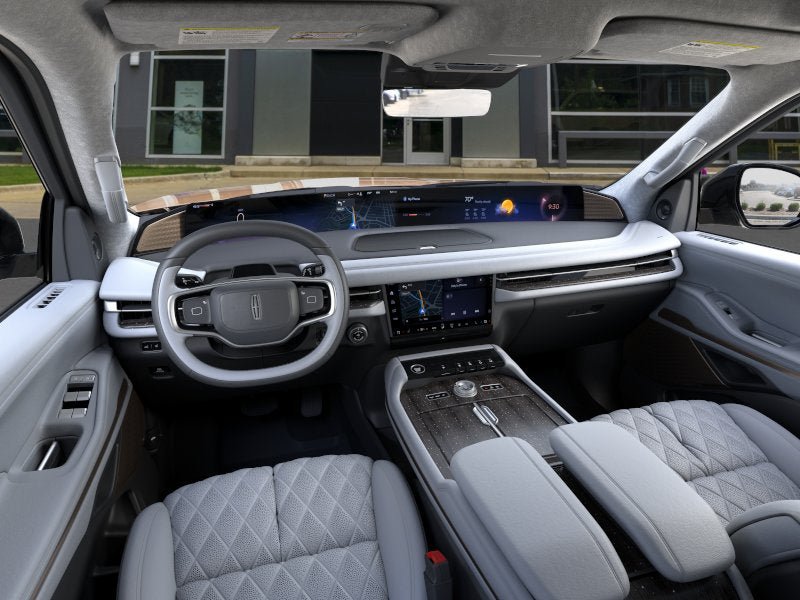 New 2026 Lincoln Navigator L Black Label AWD/4WD image 9