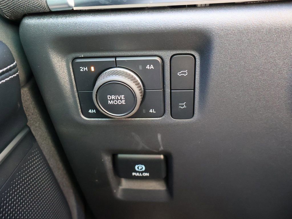 New 2025 Ford Expedition Platinum w/ Stealth Performance Package image 33