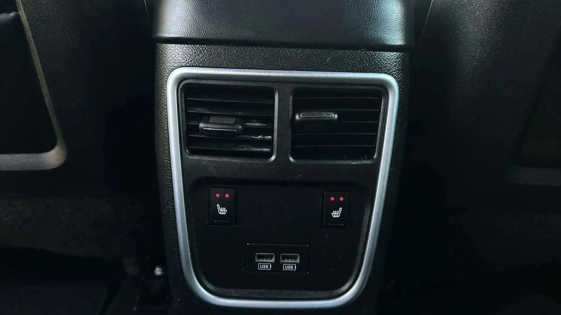 Used 2021 Dodge Charger R/T w/ Plus Group image 29