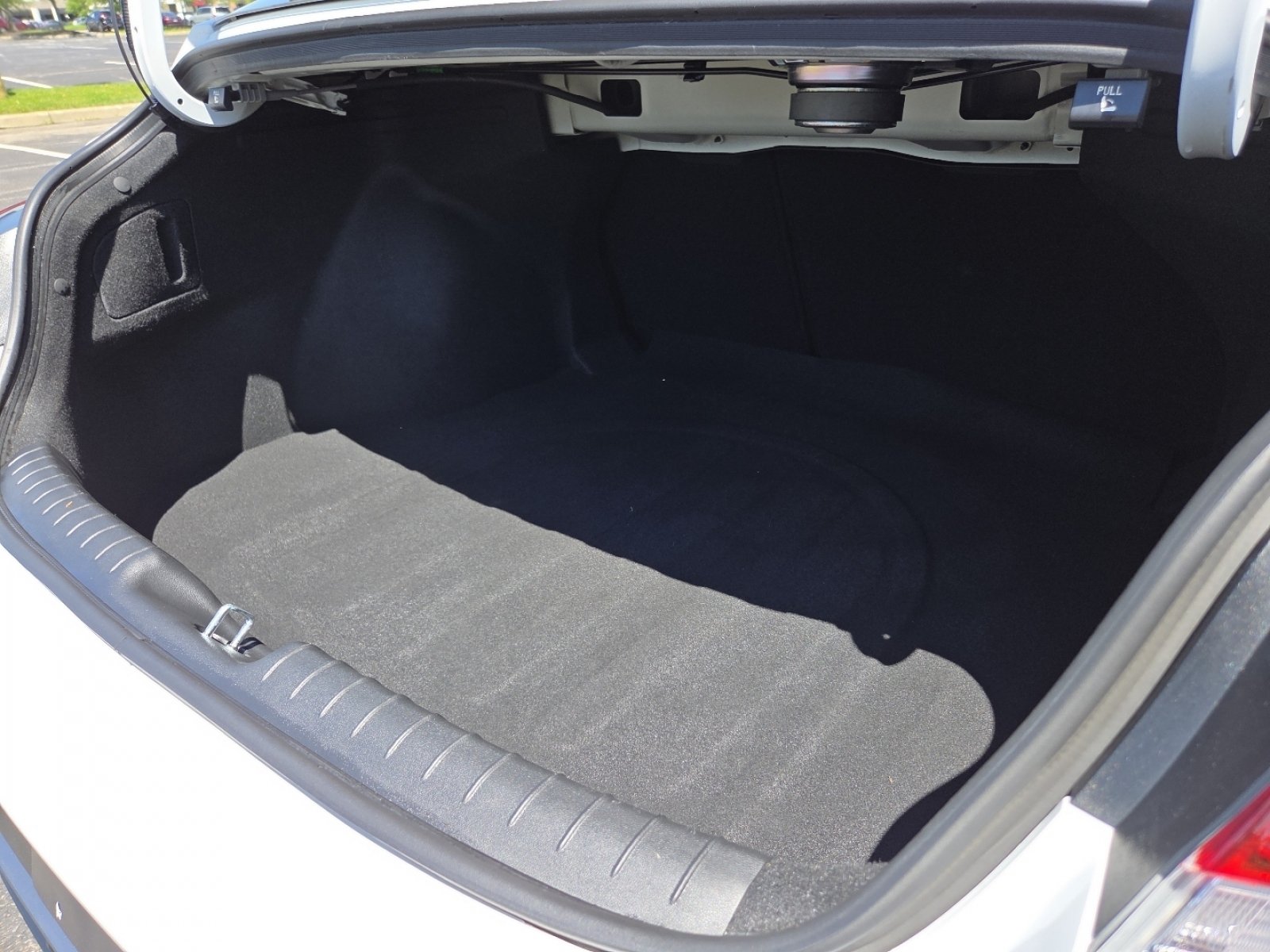 Used 2024 Hyundai Elantra Limited FWD image 24