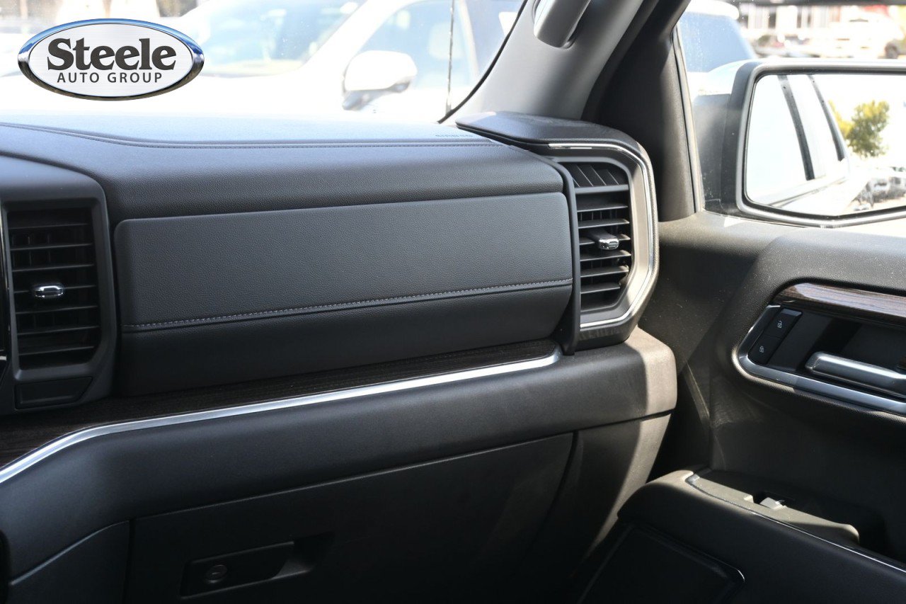 Certified 2024 Chevrolet Silverado 1500 LT AWD/4WD image 8