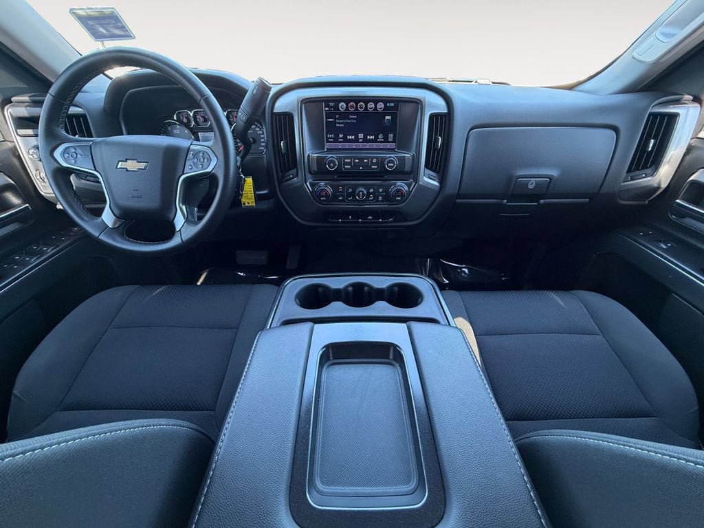 Used 2018 Chevrolet Silverado 1500 LT w/ LT Eassist Package AWD/4WD image 11