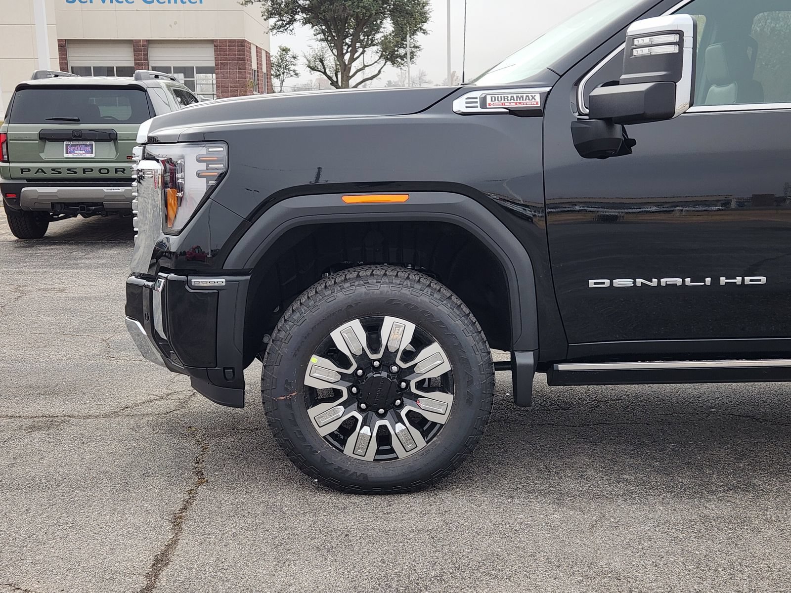 New 2026 GMC Sierra 2500 Denali w/ Denali Reserve Package AWD/4WD image 9
