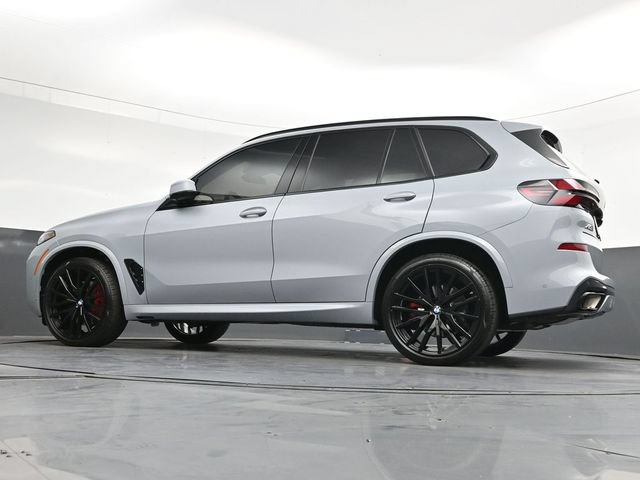 Used 2026 BMW X5 xDrive40i w/ M Sport Package AWD/4WD image 33