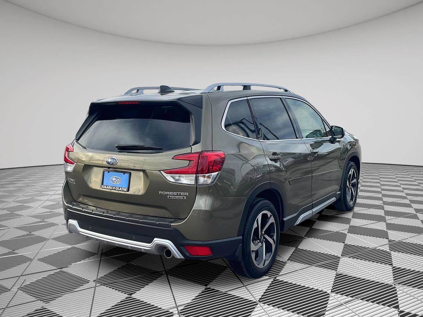 Certified 2024 Subaru Forester Touring w/ Pop Package 2 image 13