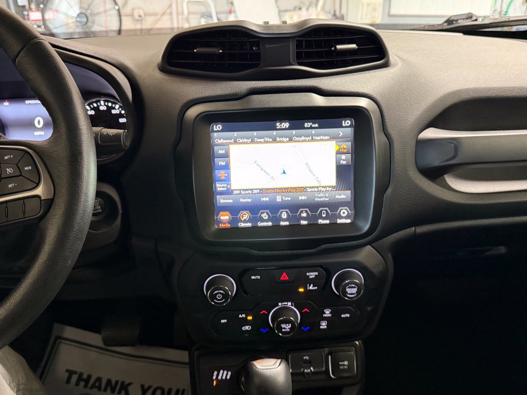 Certified 2022 Jeep Renegade Limited AWD/4WD image 9