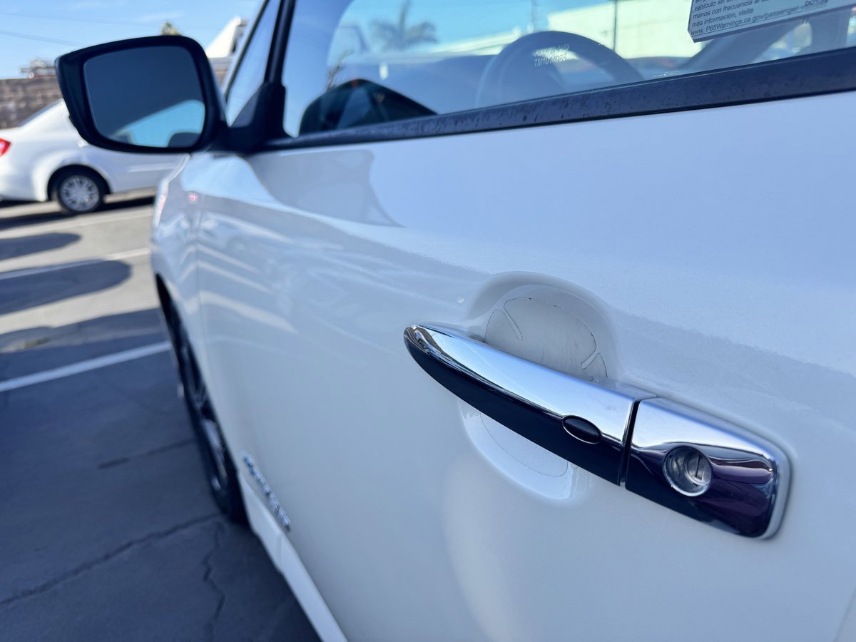 Used 2018 Nissan Leaf SV FWD image 16