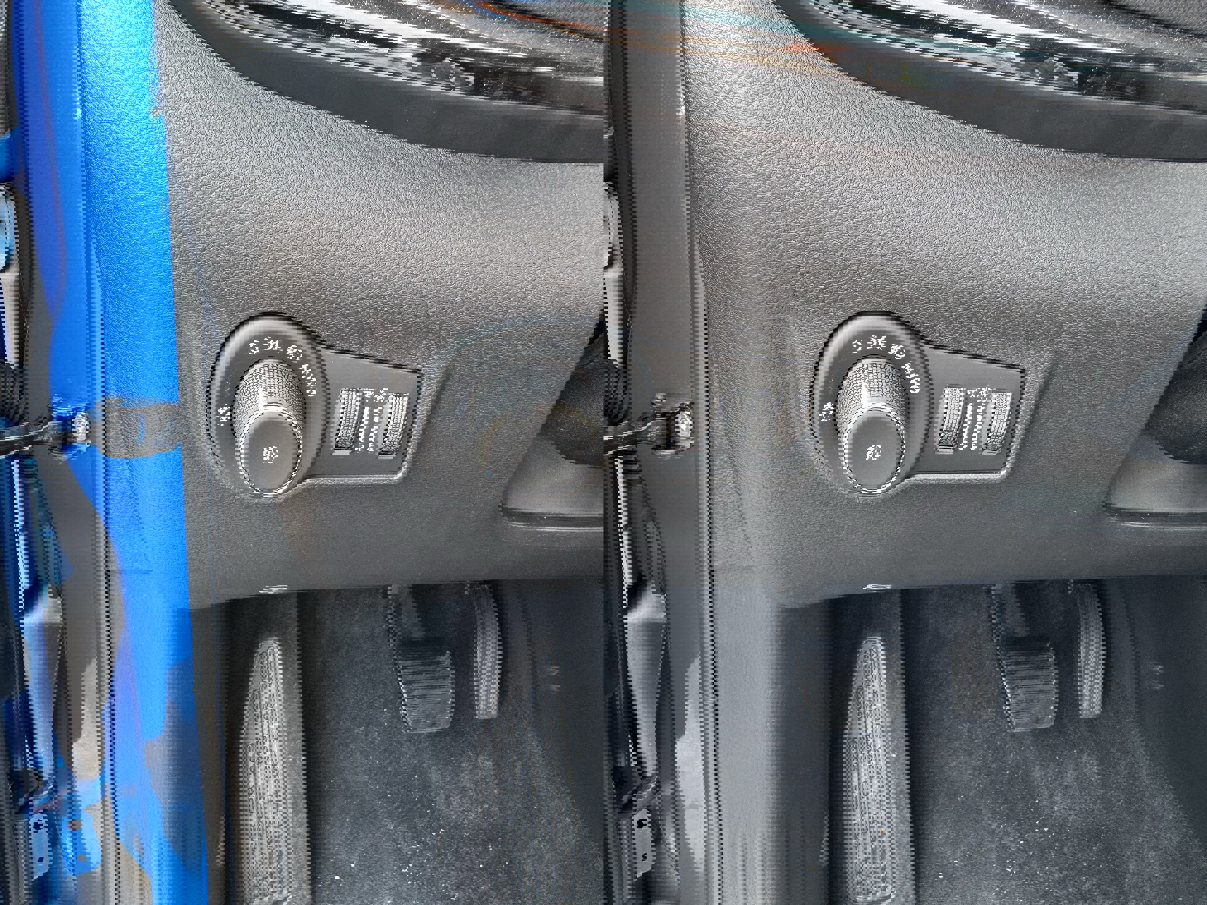 New 2025 Jeep Compass Limited w/ Sun & Sound Group image 16