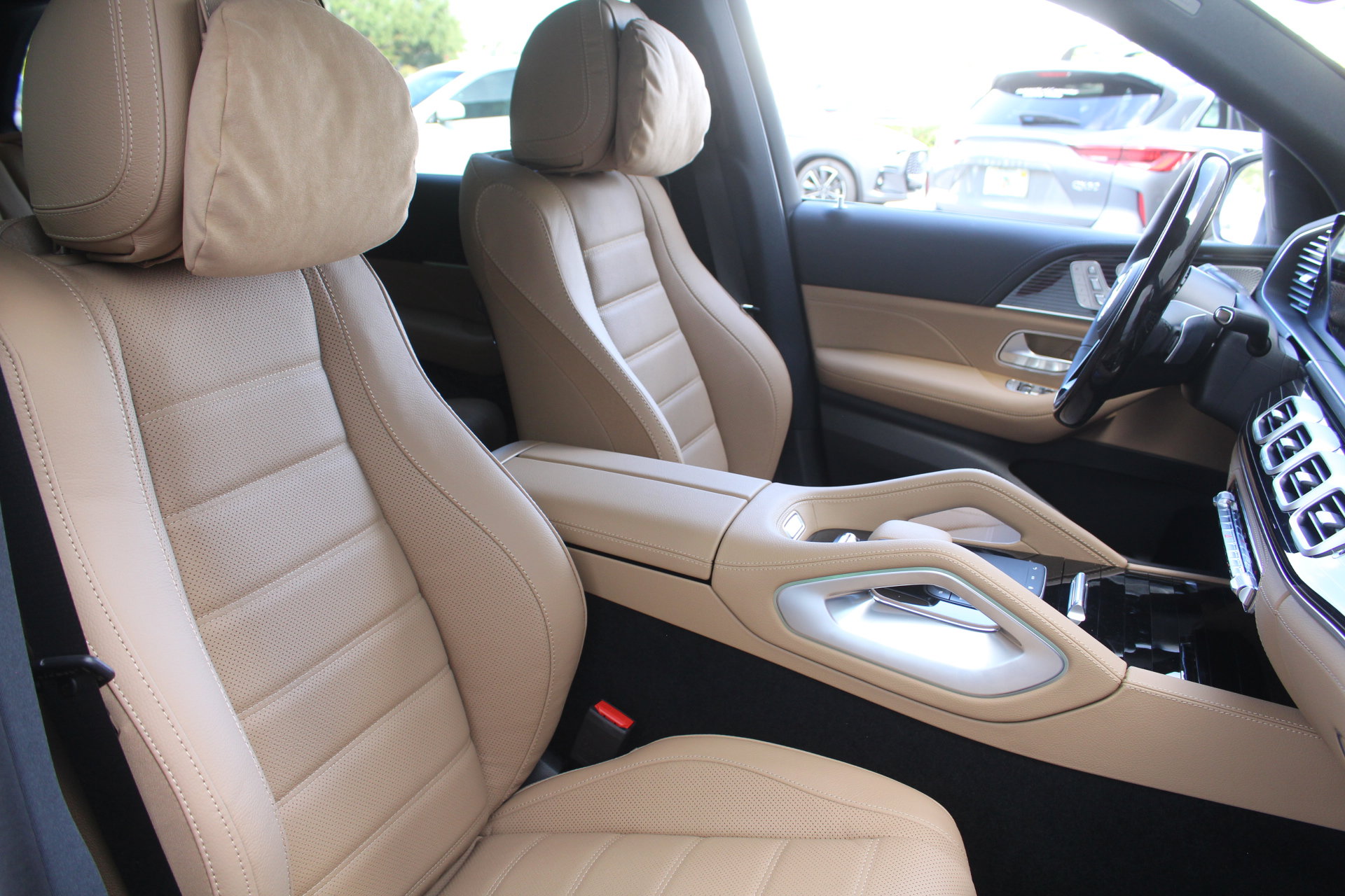 New 2026 Mercedes-Benz GLS 580 4MATIC image 25