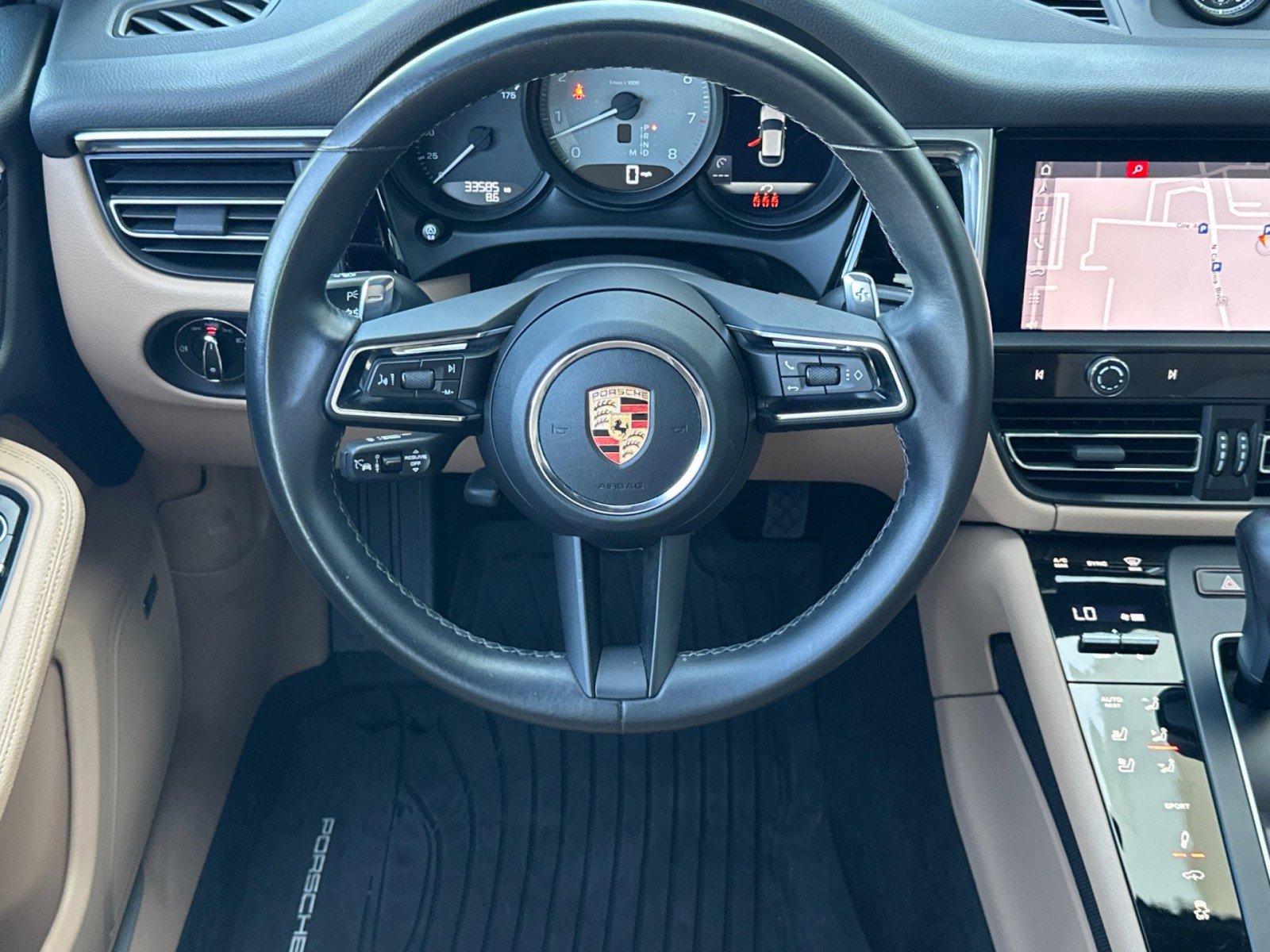 Certified 2023 Porsche Macan S image 14