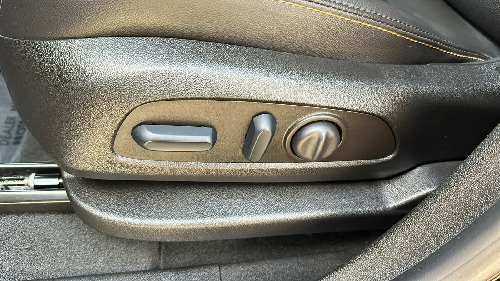 Used 2022 Chevrolet Equinox Premier image 13