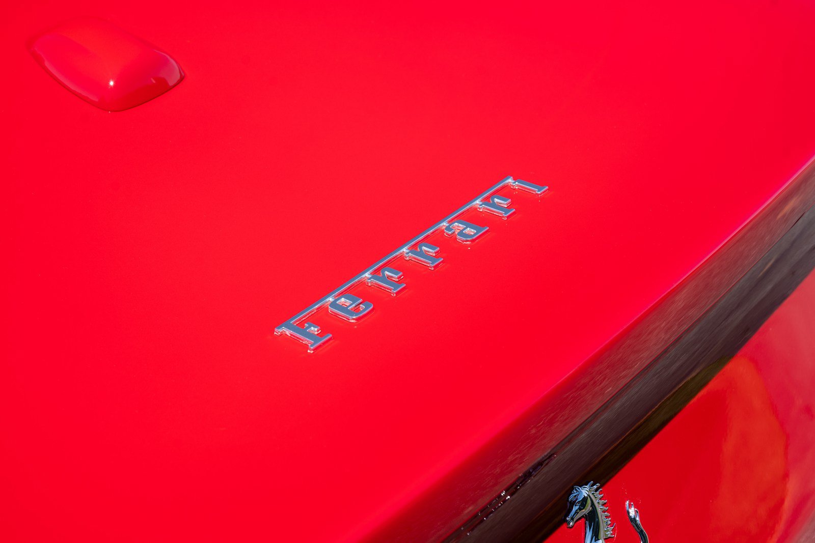 Used 2022 Ferrari 812 GTS RWD image 15