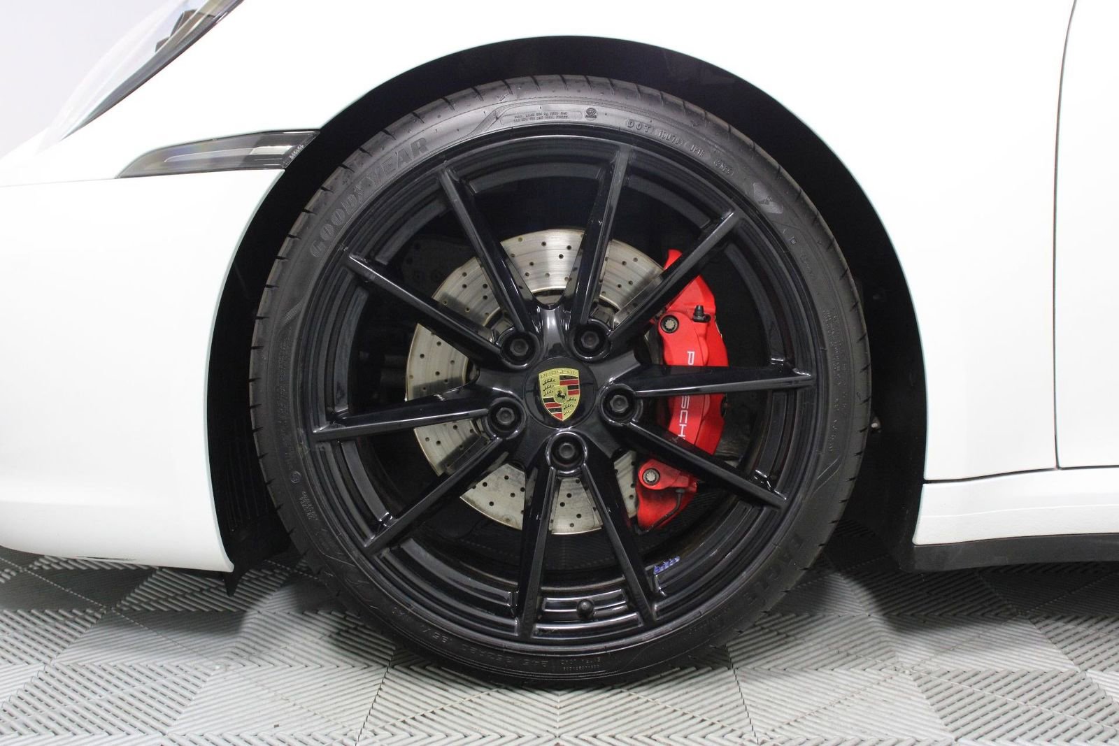 Certified 2020 Porsche 911 Carrera 4S AWD/4WD image 29