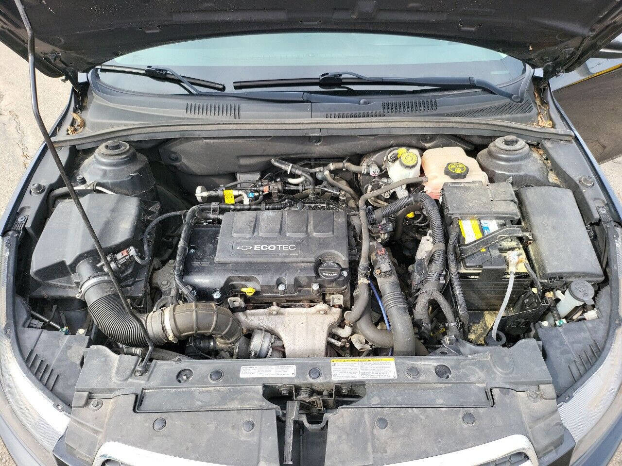 Used 2014 Chevrolet Cruze LT image 30