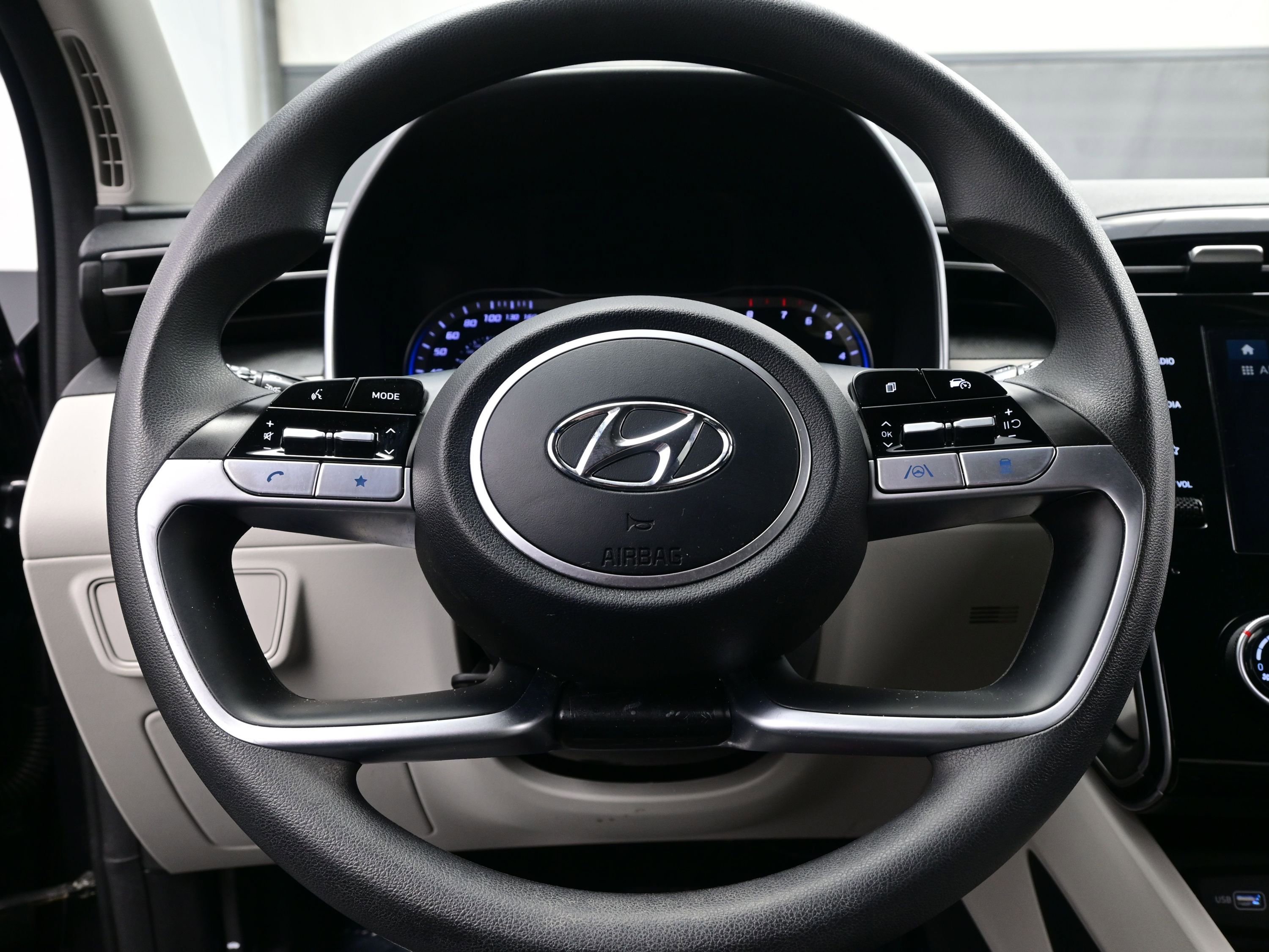 Used 2023 Hyundai Tucson SEL w/ Winter Package image 23