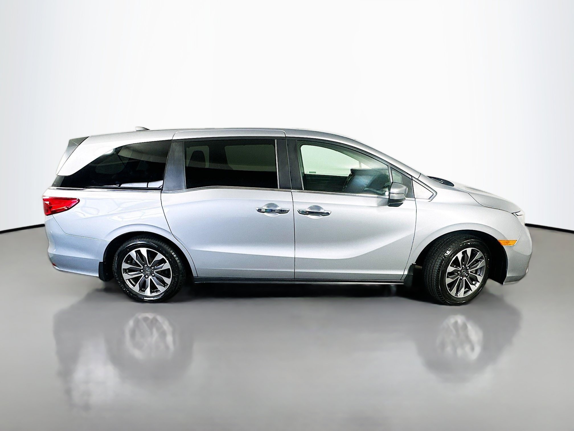 Used 2023 Honda Odyssey EX-L image 8