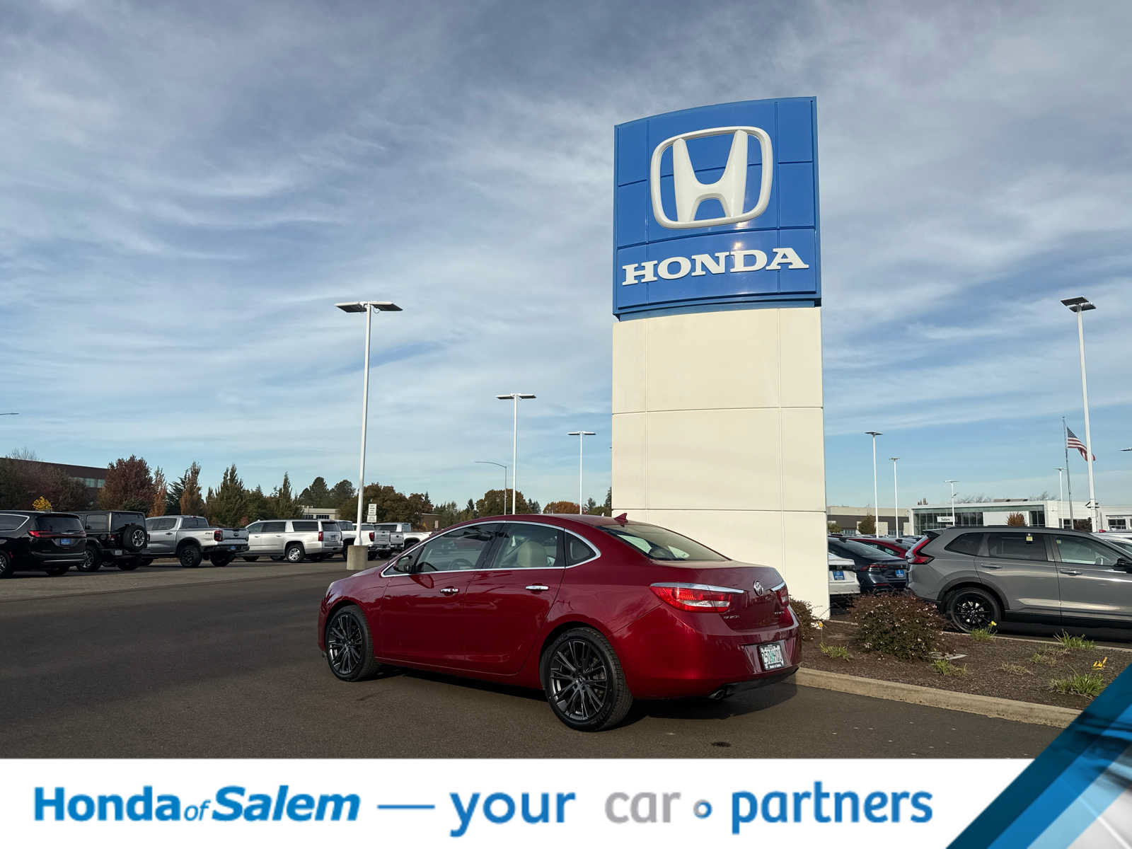 Used 2012 Buick Verano Leather FWD image 4
