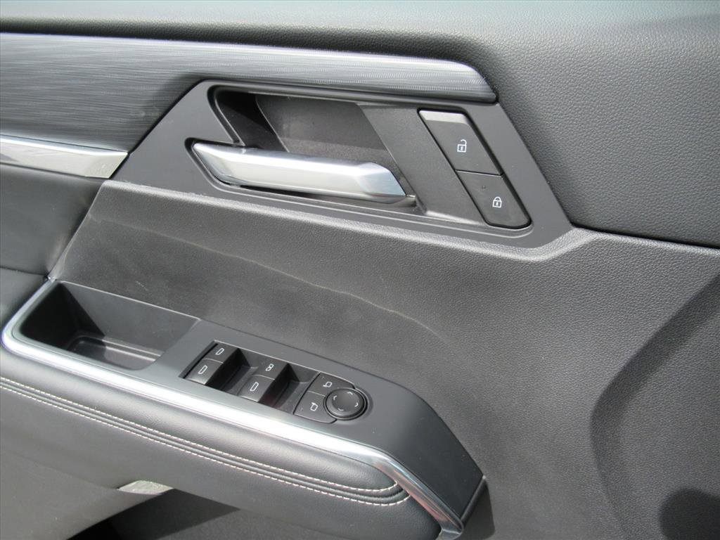 Used 2025 GMC Acadia Elevation image 21