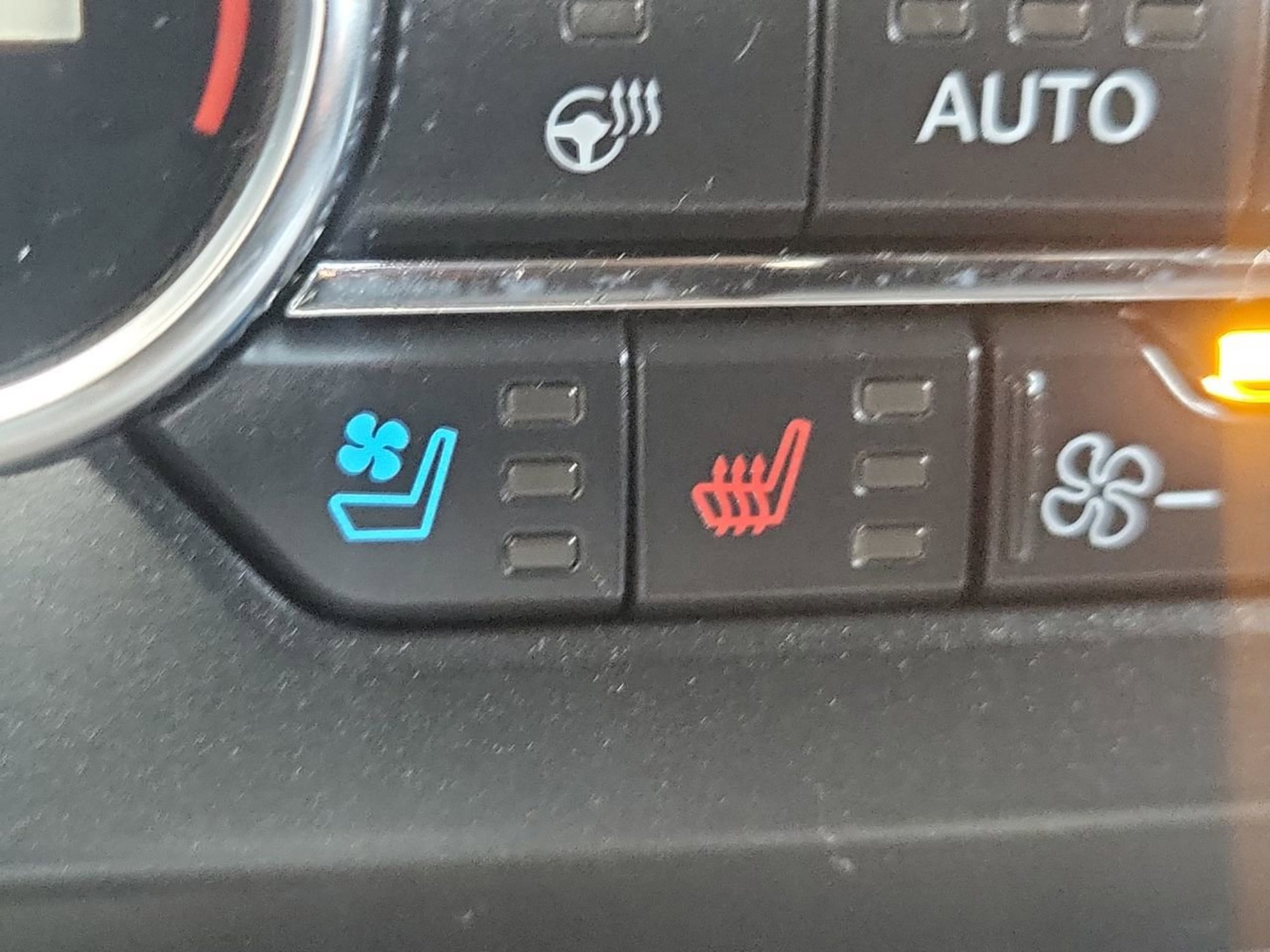 Used 2020 Ford Expedition Max Limited w/ Equipment Group 301A image 26