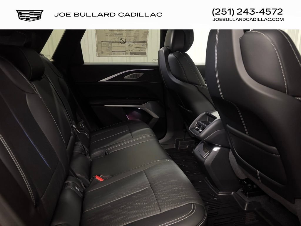New 2026 Cadillac Lyriq Premium Luxury w/ LPO, Floor Liner Package AWD/4WD image 19