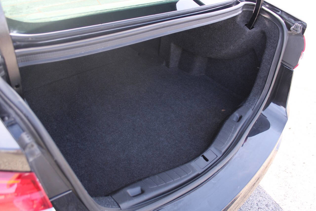 Used 2020 Ford Fusion SE w/ Equipment Group 151A image 38